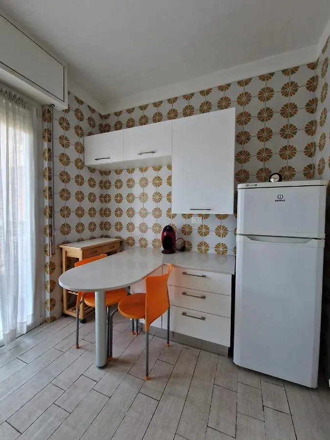 La Casa Di Emy Villa Bordighera 0*,