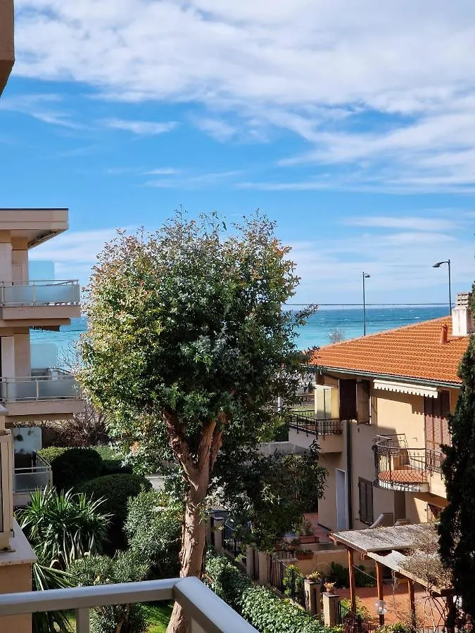 La Casa Di Emy Villa Bordighera 0*,  Italy